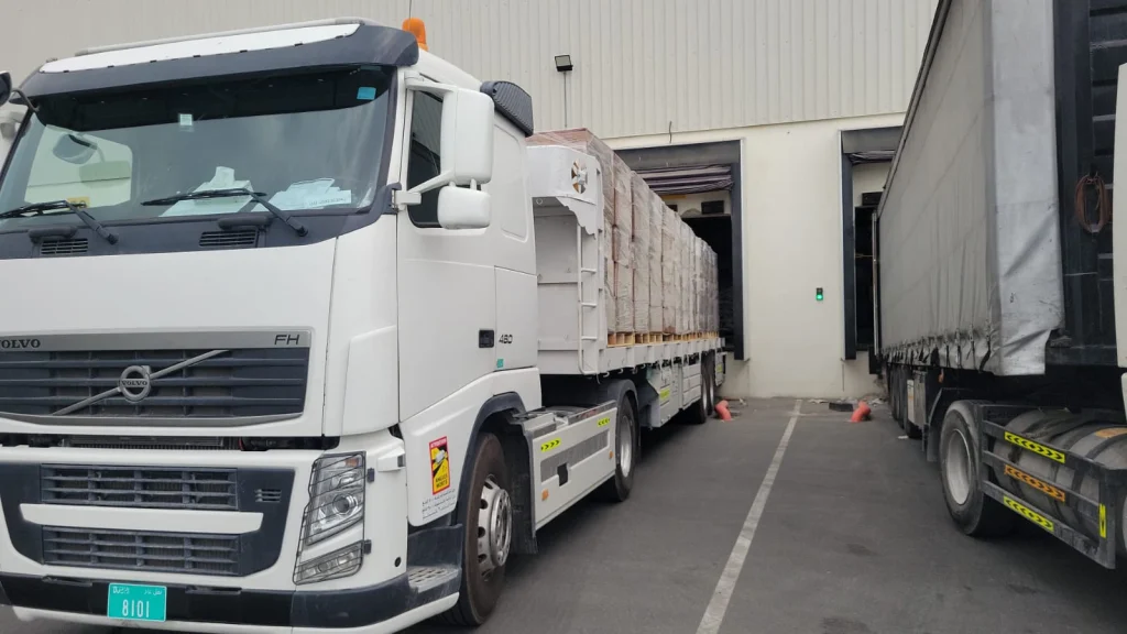 trailer-truck-rental-dubai-1-1024x576