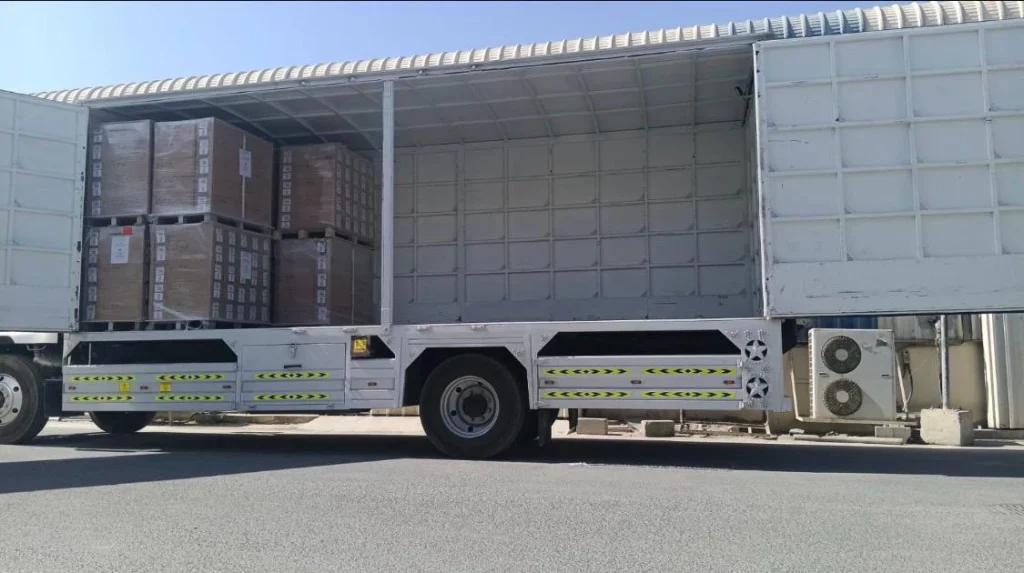 trailer-truck-rental-dubai-5-1024x573